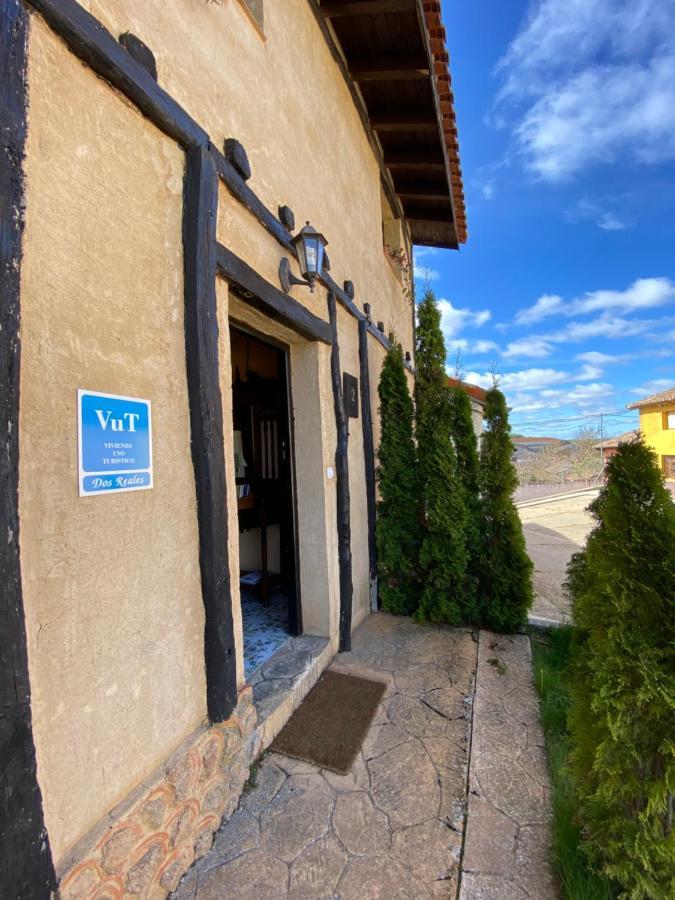Casa Rural Dos Reales San Cristobal de Boedo Exteriör bild