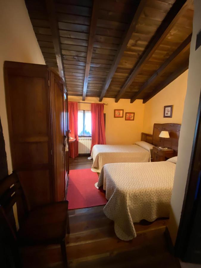 Casa Rural Dos Reales San Cristobal de Boedo Exteriör bild