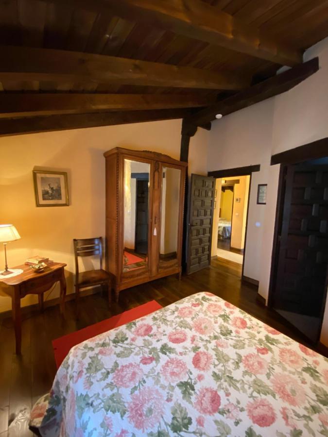 Casa Rural Dos Reales San Cristobal de Boedo Exteriör bild
