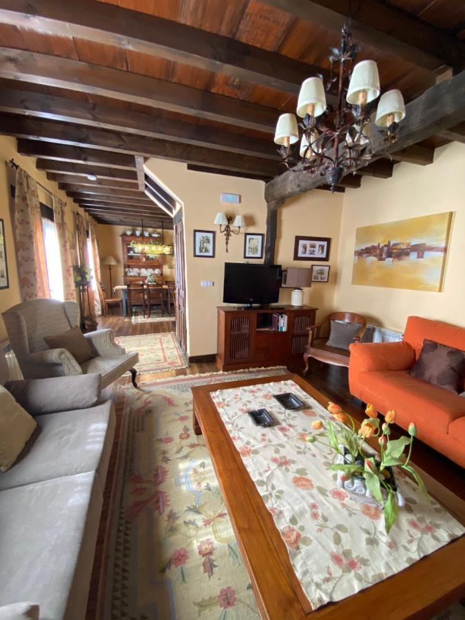 Casa Rural Dos Reales San Cristobal de Boedo Exteriör bild