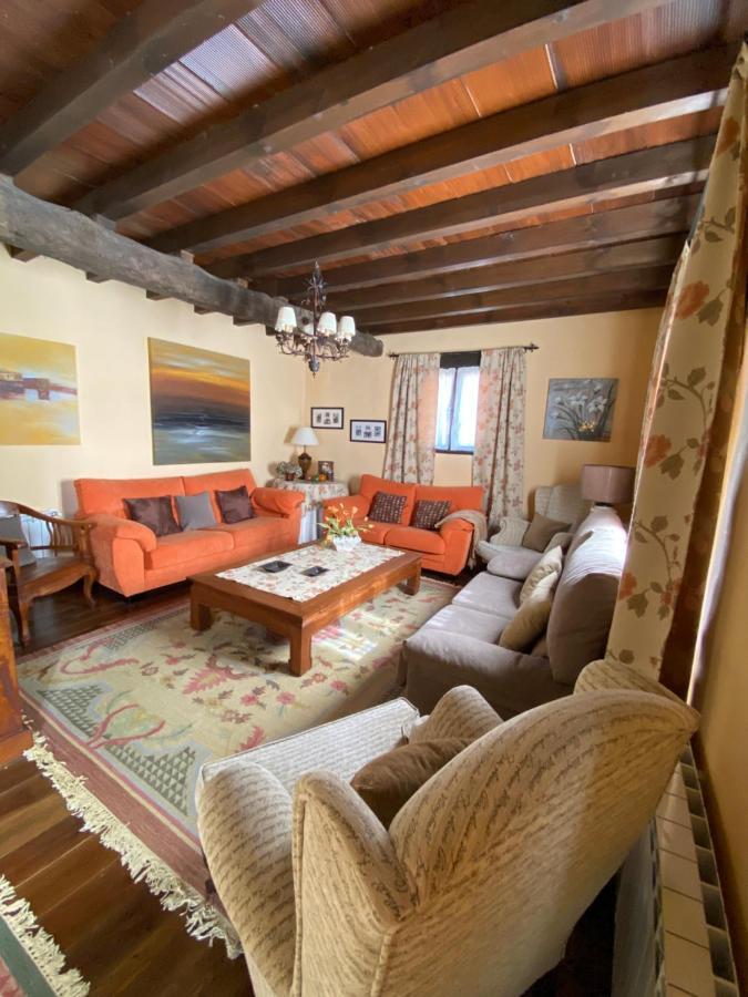 Casa Rural Dos Reales San Cristobal de Boedo Exteriör bild