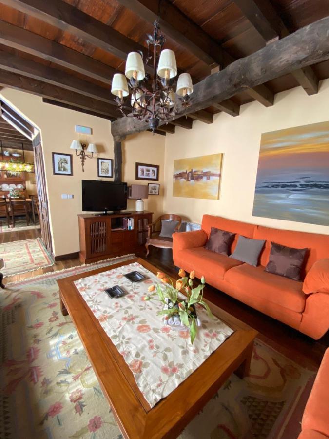 Casa Rural Dos Reales San Cristobal de Boedo Exteriör bild