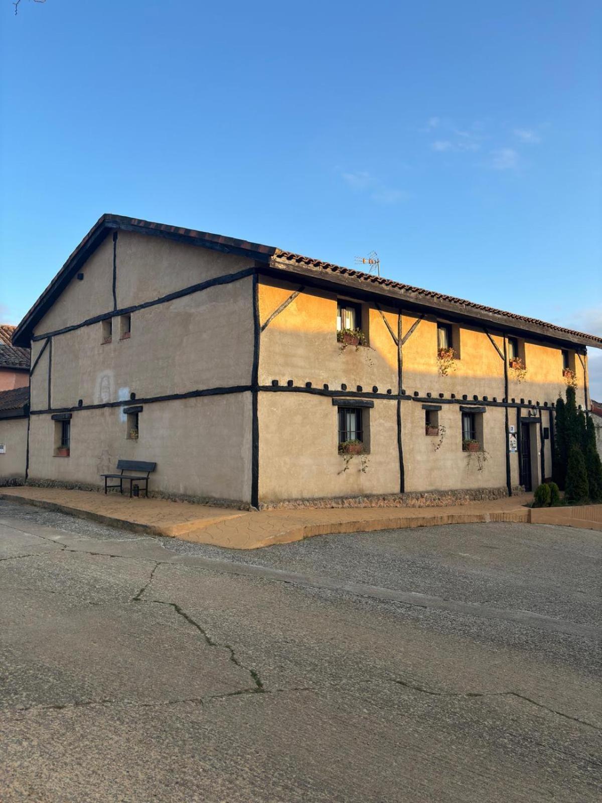 Casa Rural Dos Reales San Cristobal de Boedo Exteriör bild